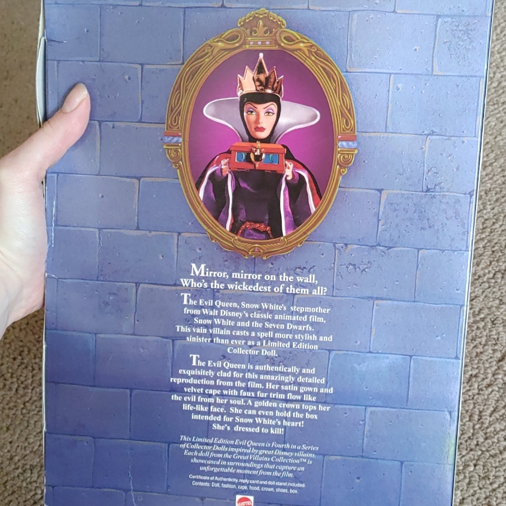 Snow white barbie collectors bundle - Picture 10 of 10